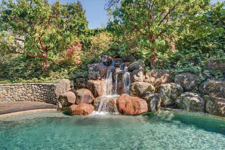 Property Photo: 5980 Silkwood Way CA 95746