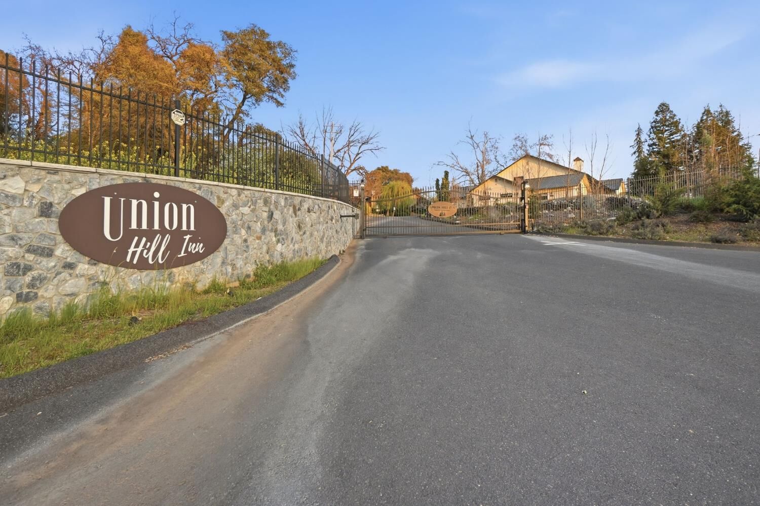 Property Photo:  21645 Parrotts Ferry Road  CA 95370 