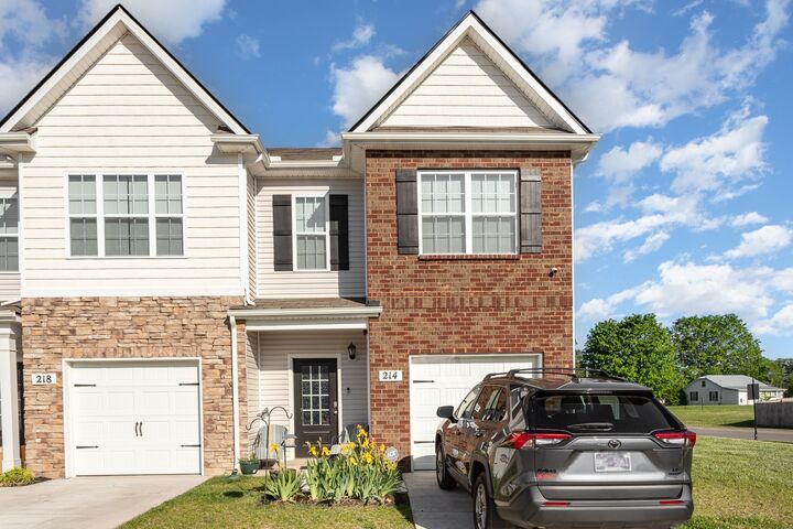 Property Photo:  214 Warrior Pl  TN 37015 