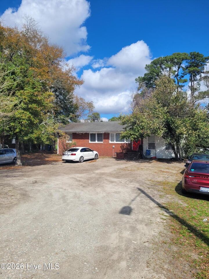 Property Photo:  5027 Oleander Drive  NC 28403 