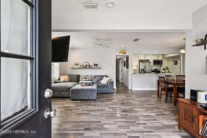 Property Photo:  720 West Street  FL 32204 