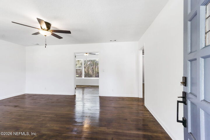 Property Photo:  1425 Somerville Road  FL 32207 