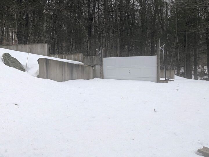 Property Photo:  16 King Arthur Drive  NH 03835 