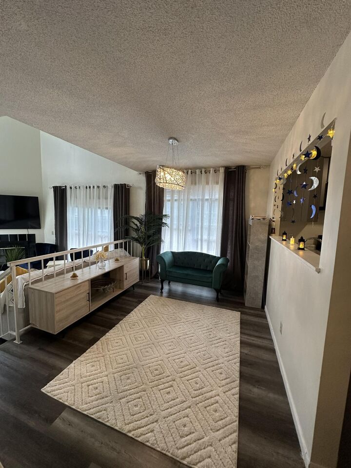 Property Photo: 1612 Rose Hill Circle MN 55108