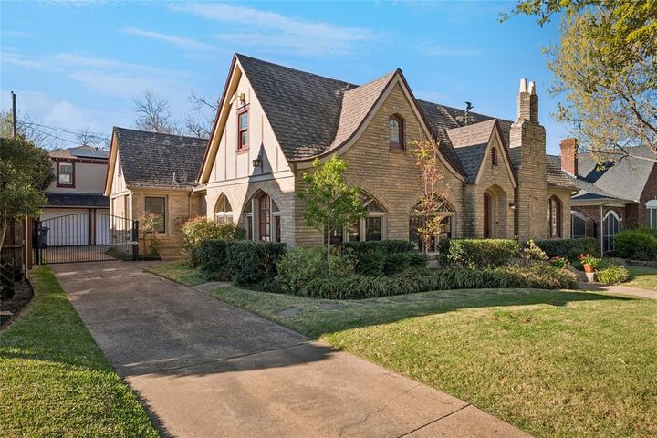 Property Photo: 5338 Merrimac Avenue TX 75206