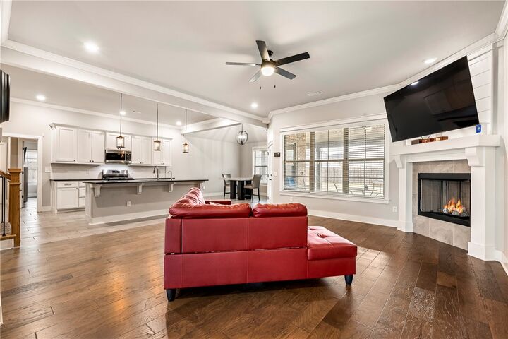 Property Photo:  1122 Giulia Avenue  AR 72762 