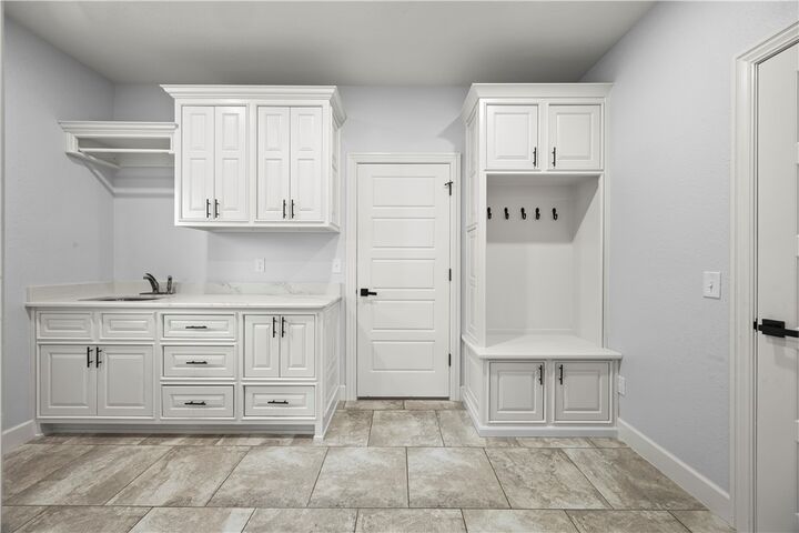 Property Photo:  502 SW Ramsey Lane  AR 72712 