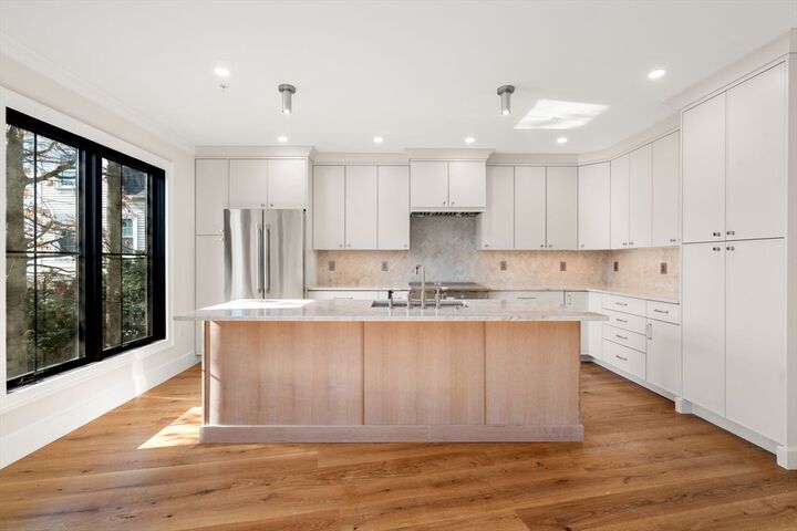 Property Photo:  34 Vinton Street 1  MA 02127 