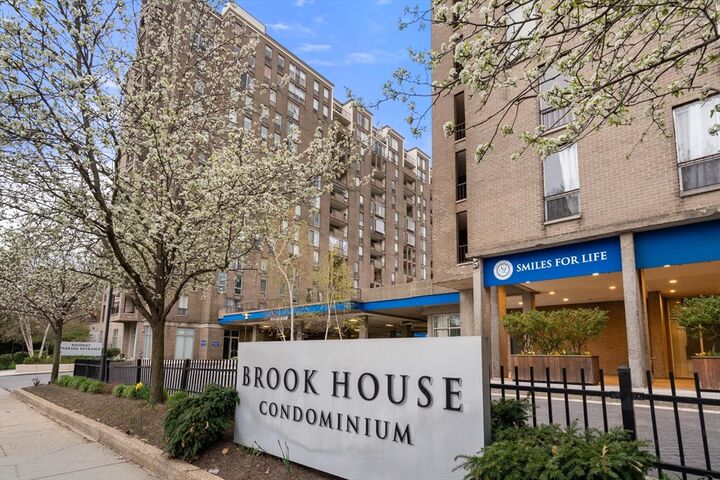 Property Photo:  77 Pond Ave 805  MA 02445 