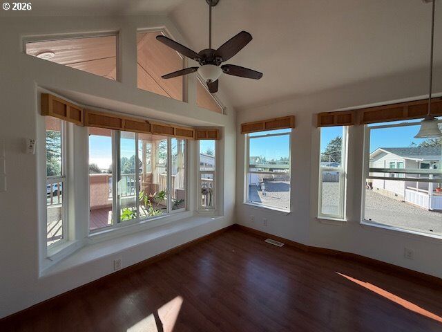 Property Photo:  16252 Tolman Ln 16  OR 97415 