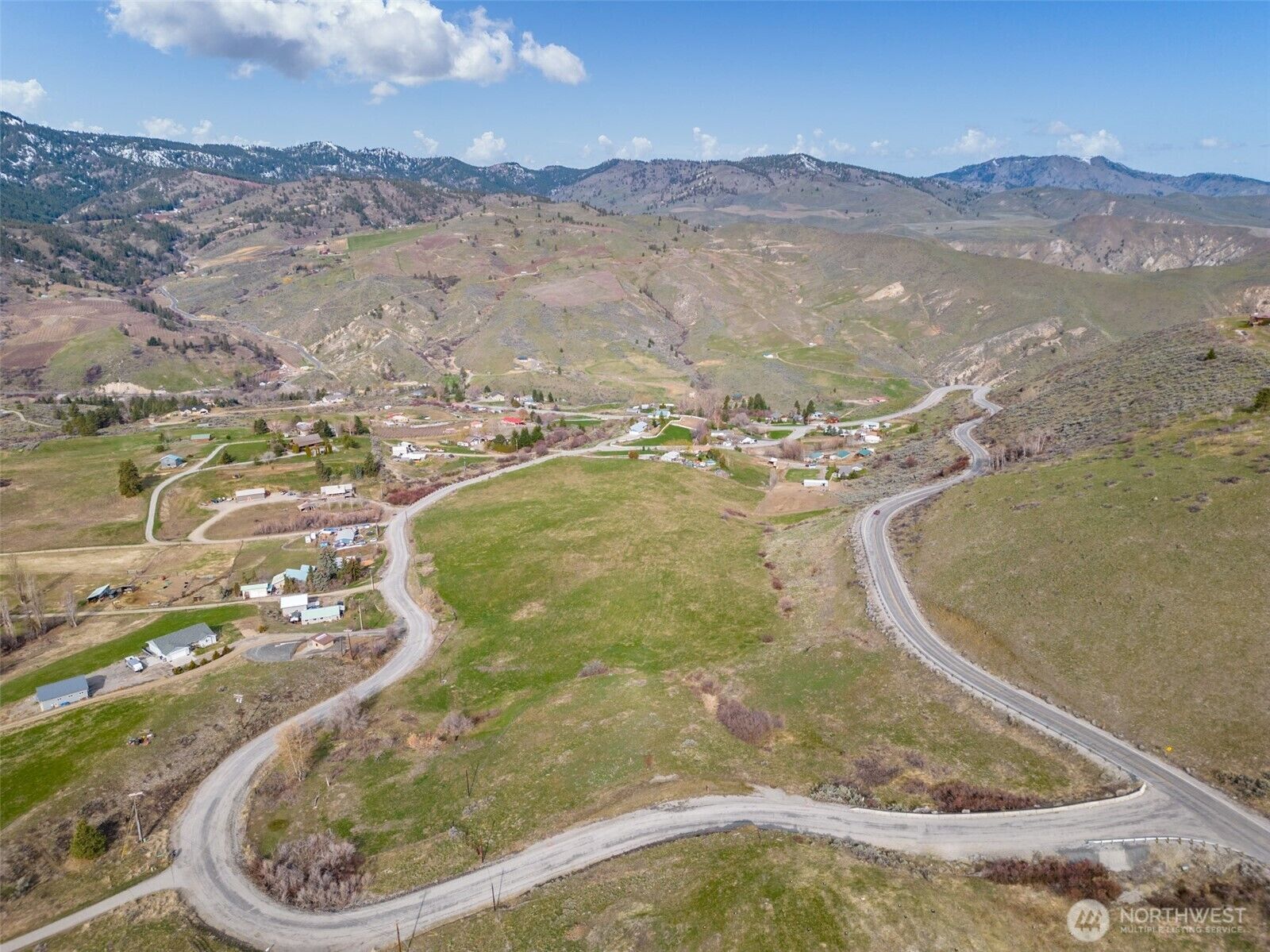 Property Photo:  5 Nna  Wheeler Hill Road Lot E  WA 98801 