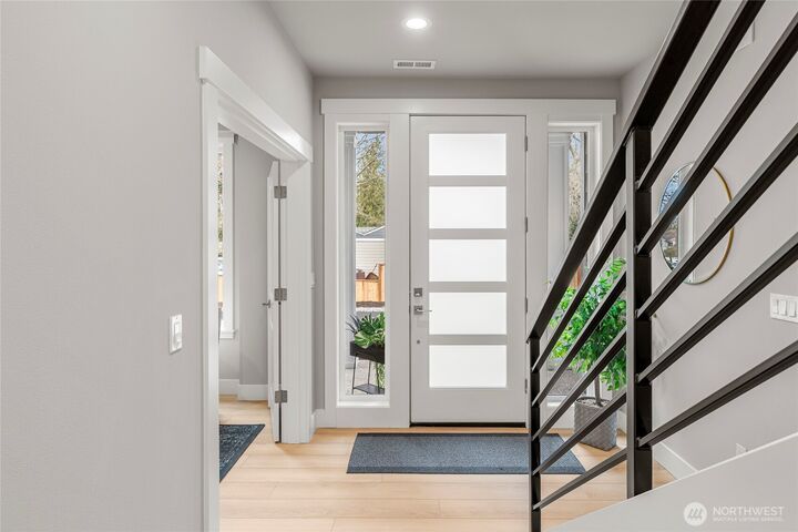 Property Photo: 18554 Stone Avenue N WA 98133