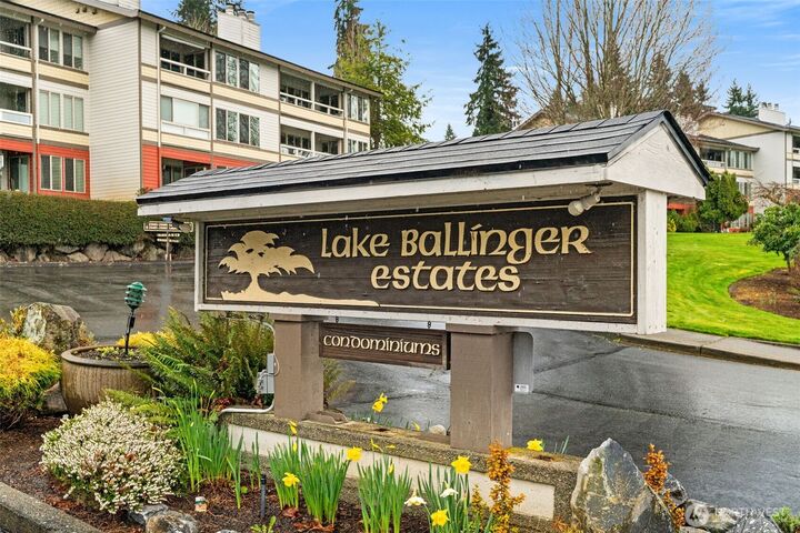 Property Photo:  23409  Lakeview Drive F201  WA 98043 