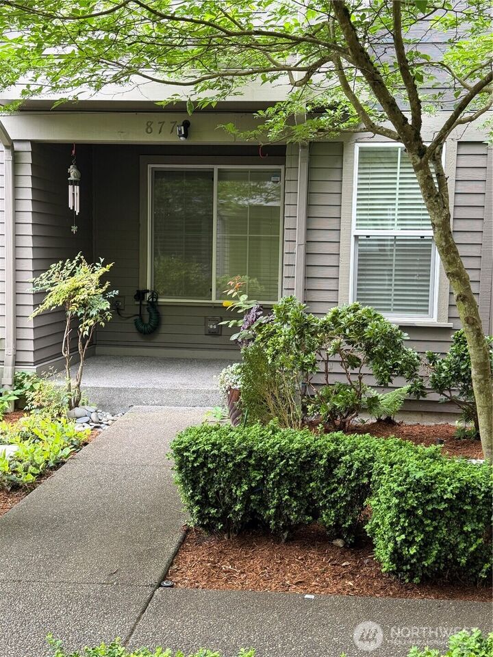 Property Photo: 877 5th Pl NE WA 98029