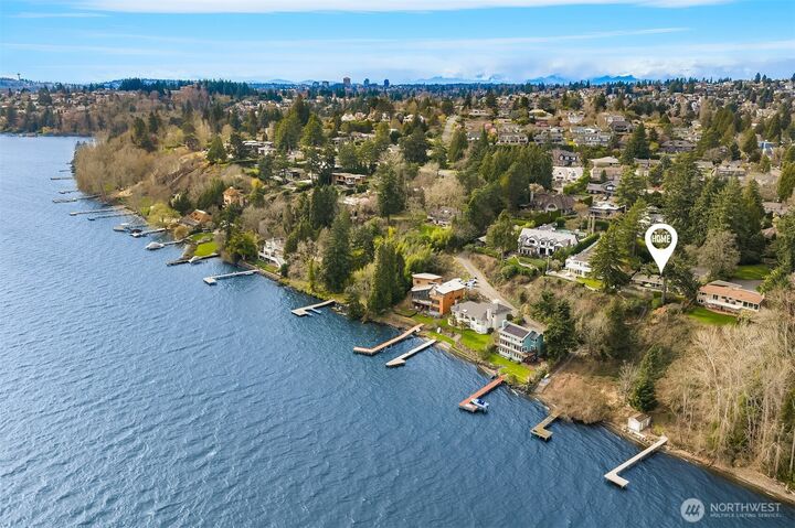 Property Photo:  6555 NE Windermere Road  WA 98105 