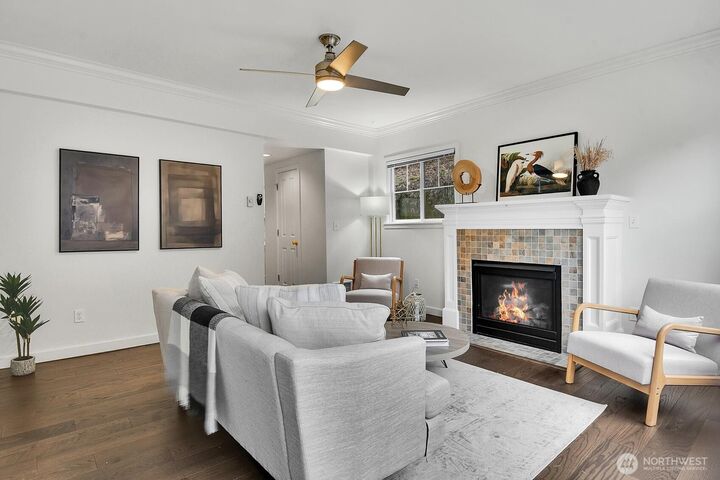 Property Photo:  1800  10th Avenue W 1800  WA 98119 