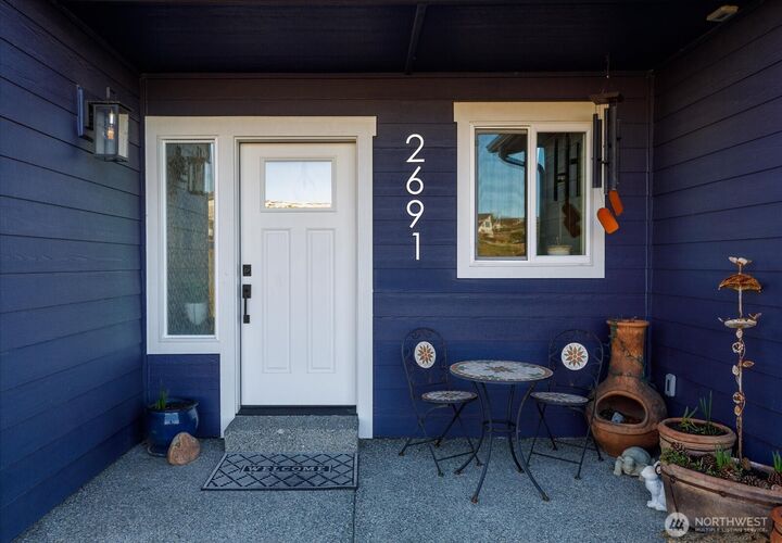 Property Photo:  2691  Balboa Way  WA 98239 