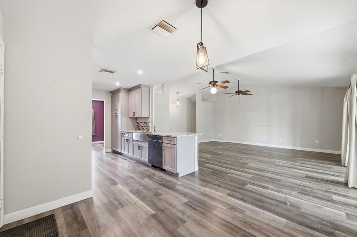 Property Photo:  2261 SE Southeast Glover Street Street  FL 34984 