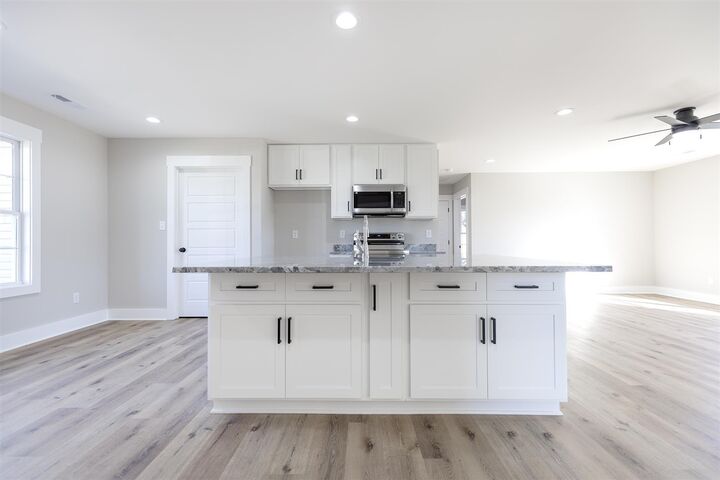 Property Photo: 106 Abbi Court KY 42160