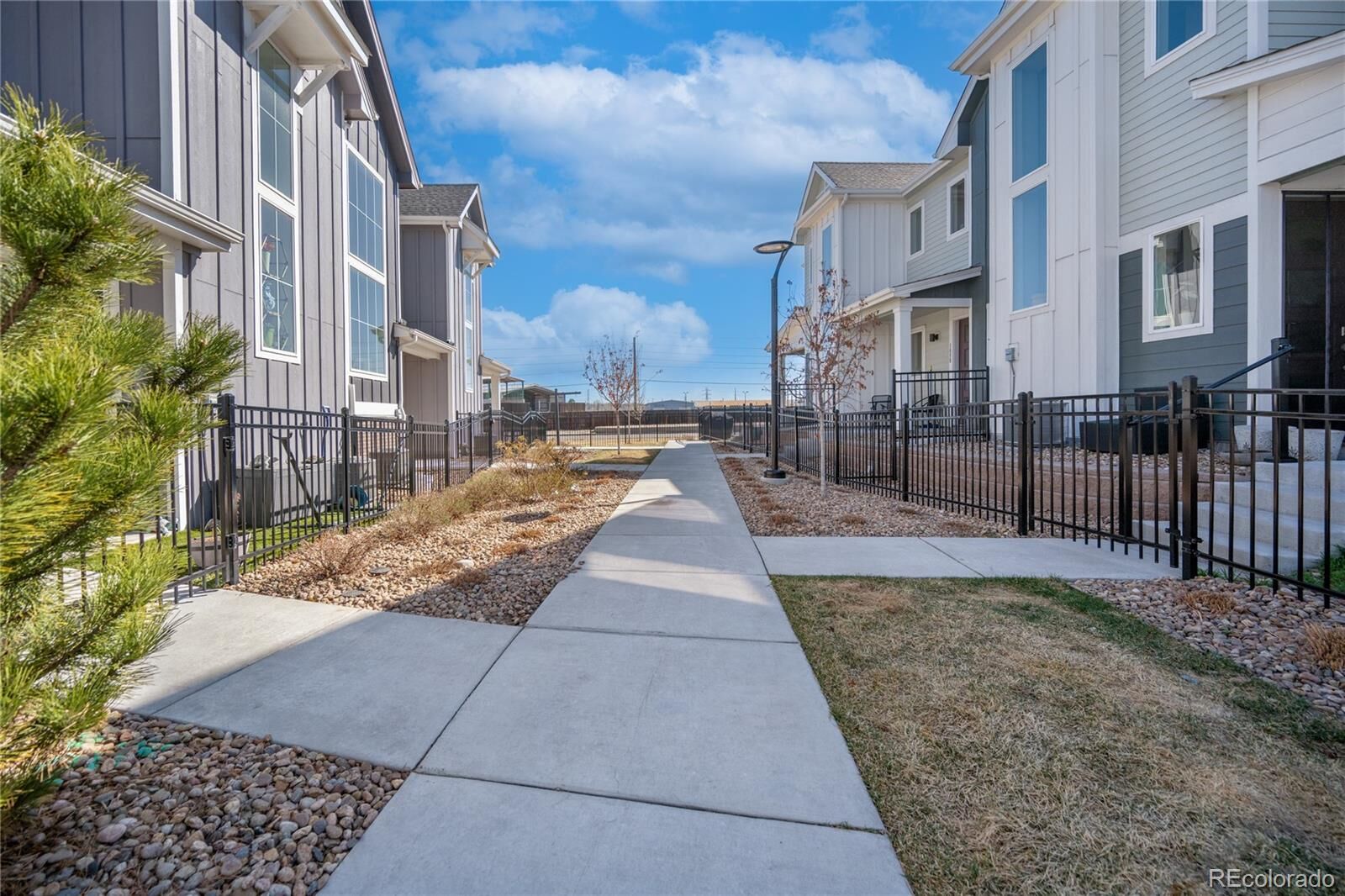 Property Photo:  1828 S Poplar Court  CO 80224 