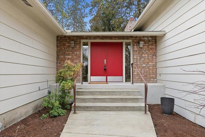 Property Photo:  5118 S Pittsburg St  WA 99223 