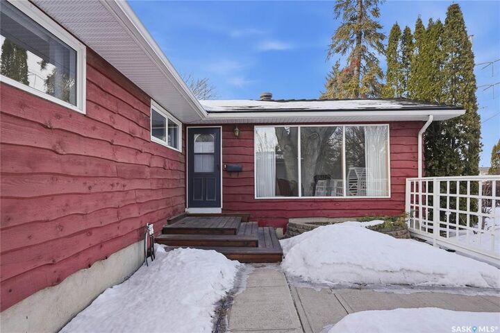 Photo de la propriété:  414 Preston Avenue S  SK S7H 2V2 