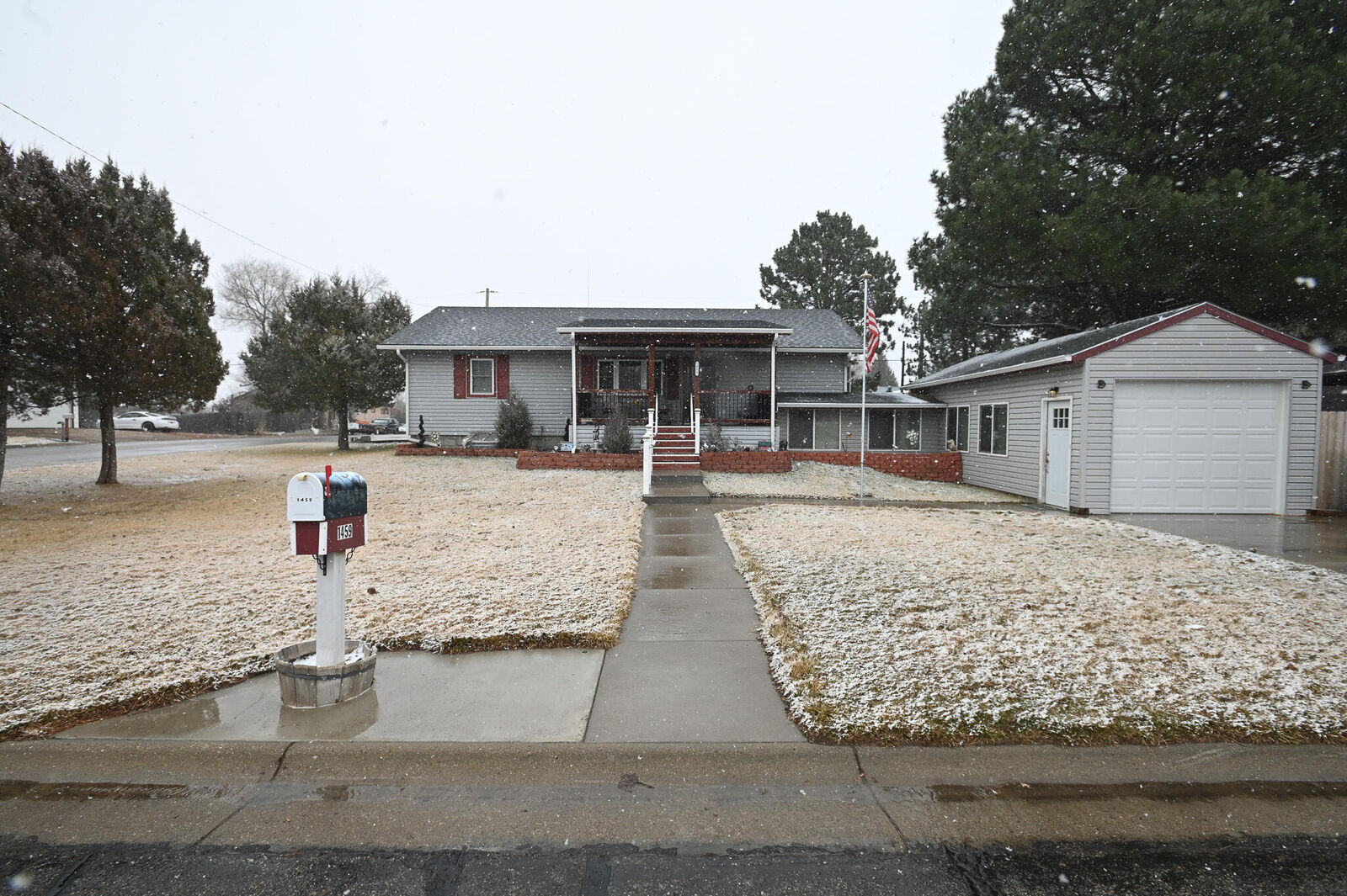 Property Photo:  1459 Holloway Avenue  WY 82801 