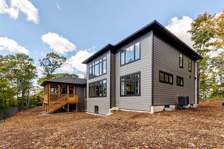 Photo de la propriété:  1023 Kingsridge Court  ON P1H 0K1 