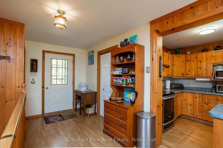 Property Photo: 305 Barney's Boulevard ON N0H 1Z0