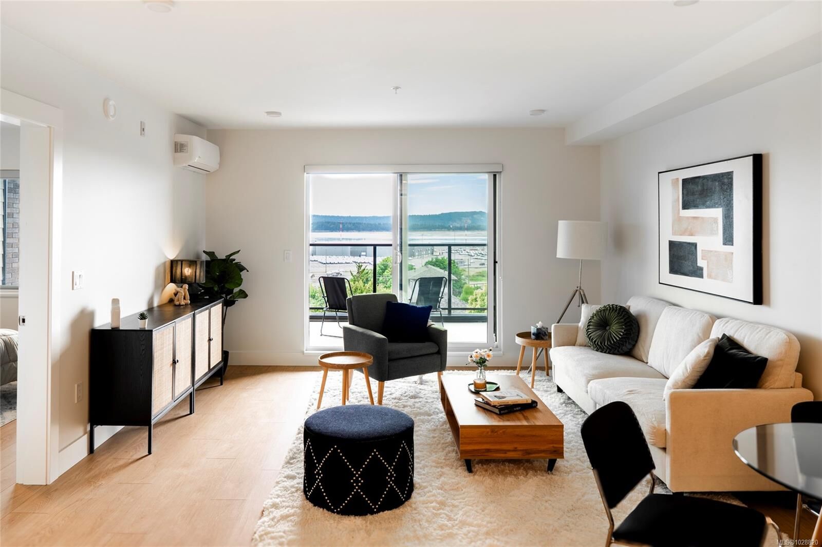 Property Photo: 45 Haliburton St #304 BC V9R 4V6
