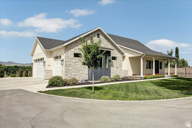 Property Photo: 724 W Maple Drift Ln UT 84020