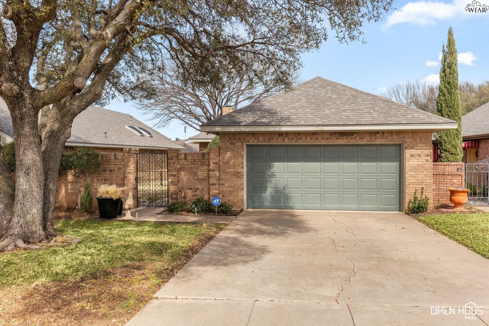 Property Photo: 1514 Cynthia Lane TX 76302