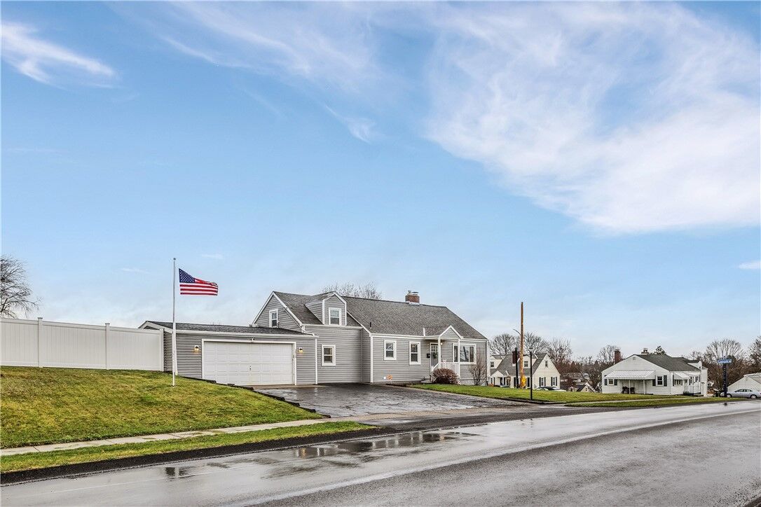 Property Photo: 2012 Forge Dr PA 15001