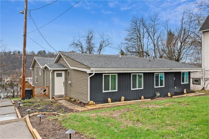 Property Photo:  856 Cleveland Ave  PA 15014 