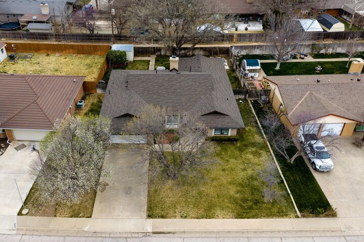 Property Photo:  6706 Gainsborough Road  TX 79106-2813 