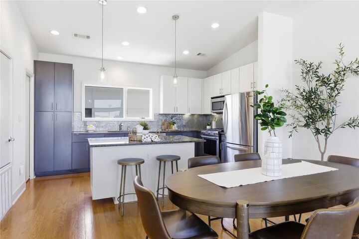 Property Photo:  1702 S Lamar Boulevard 12  TX 78704 