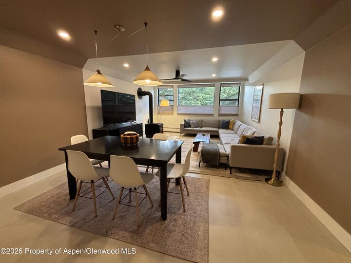 Property Photo:  907 Vine Street  CO 81611 