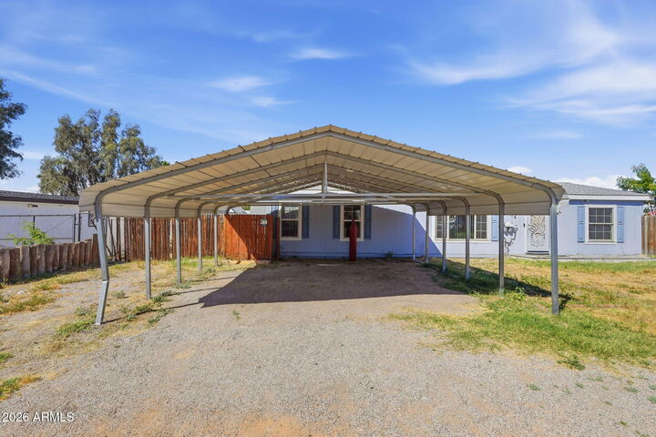 Property Photo: 634 S 97th Way AZ 85208