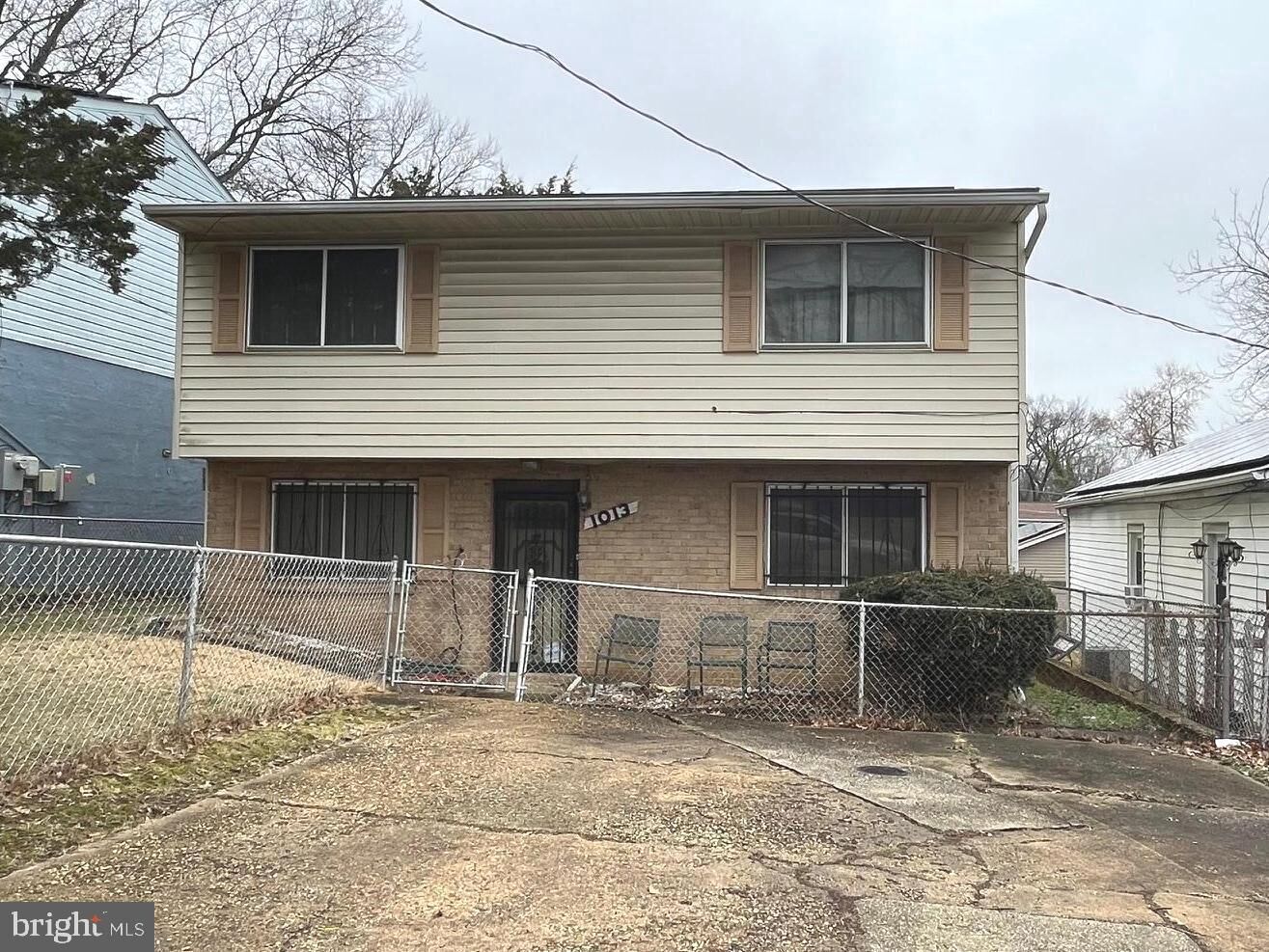 Property Photo: 1013 Kayak Avenue MD 20743