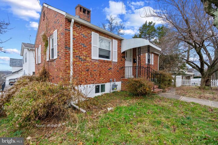 Property Photo:  6809 Linden Avenue  MD 21206 