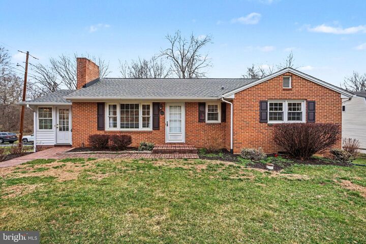 Property Photo:  1021 Old Forge Road  PA 17339 