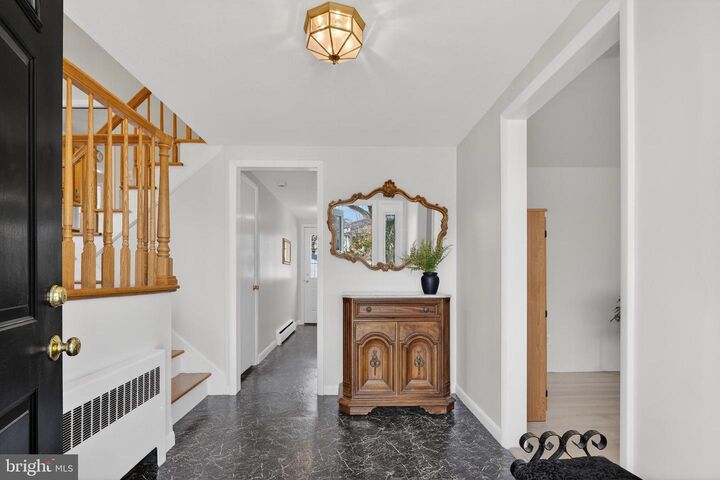 Property Photo:  7 Griggs Road  NJ 08512 