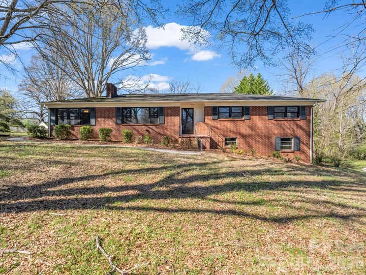 Property Photo: 711 N Oak Street NC 28092