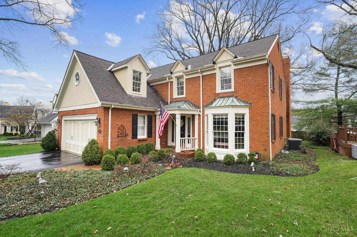 Property Photo: 1318 Hayward Court OH 45208