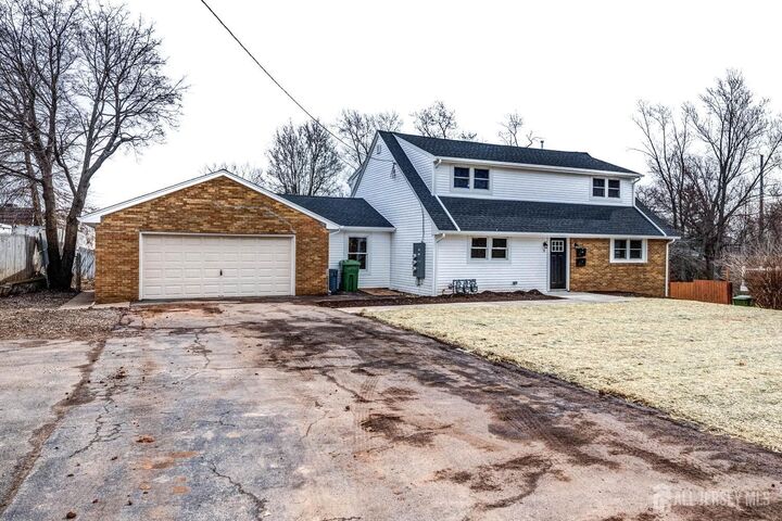 Property Photo:  3 Meadow Road  NJ 08817 