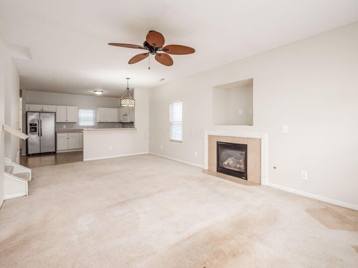 Property Photo:  4050 Summerstone Drive  OH 43230 