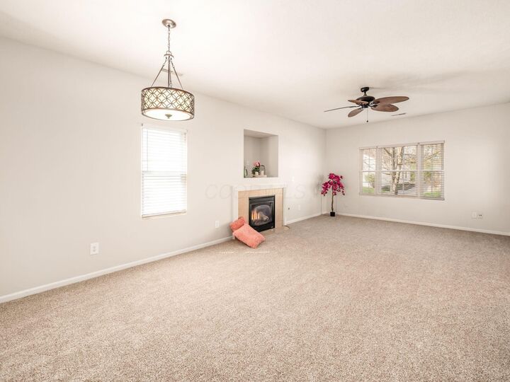 Property Photo:  4050 Summerstone Drive  OH 43230 