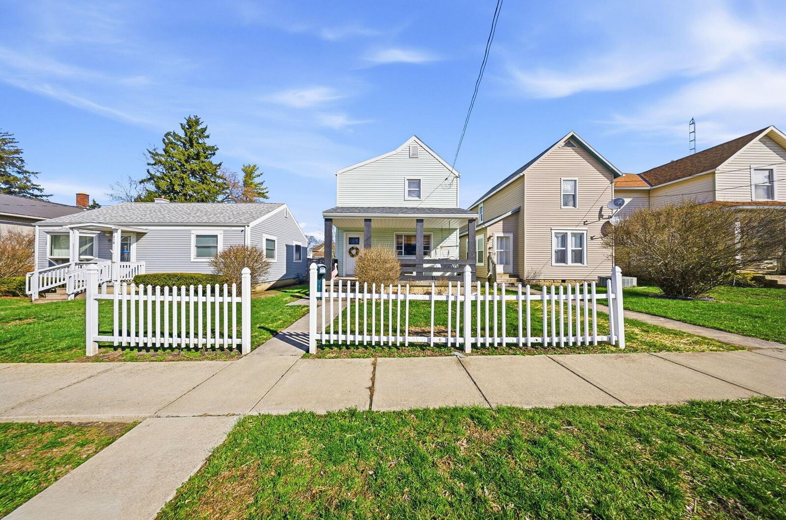 Property Photo:  322 Belmont Street  OH 43302 
