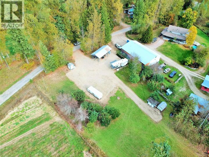 Photo de la propriété:  1822 Cemetery Road  BC V0E 2V4 