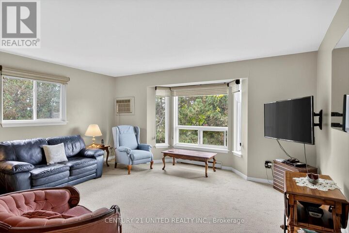 Property Photo:  2020 Mapleridge Drive 303  ON K9K 1W2 